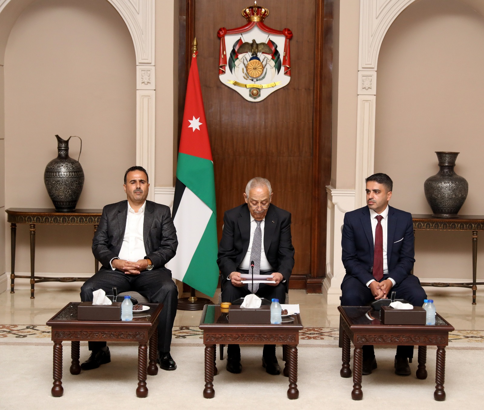 العيسوي لوفد من عشيرة المشاقبة: التحديث الشامل خيار وطني يعزز ثقة الأردنيين بمستقبلهم