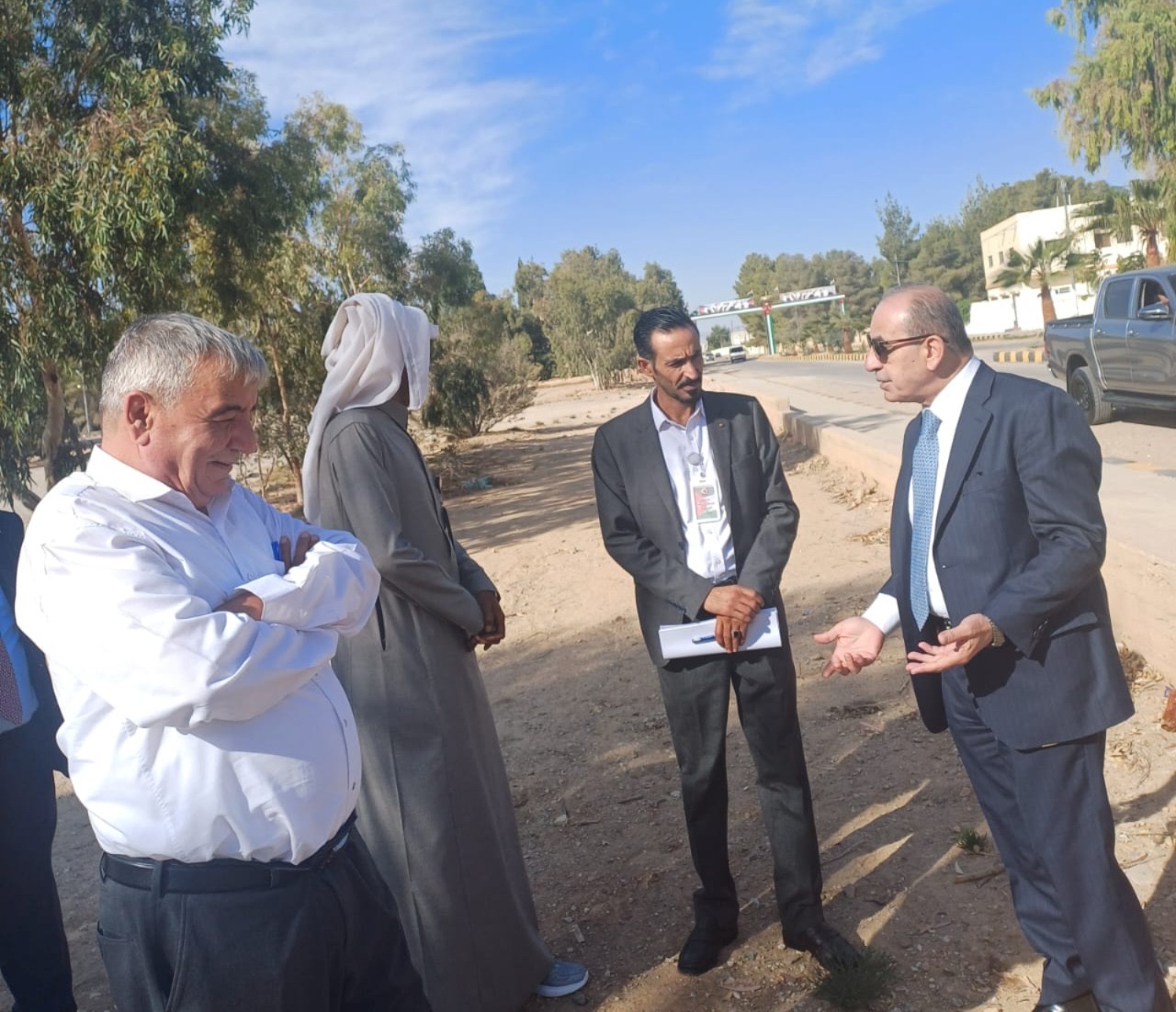 وزير الإدارة المحلية يتفقد بلديتي معان والحسينية ويفتتح فعاليات "أيام معان الثقافية"