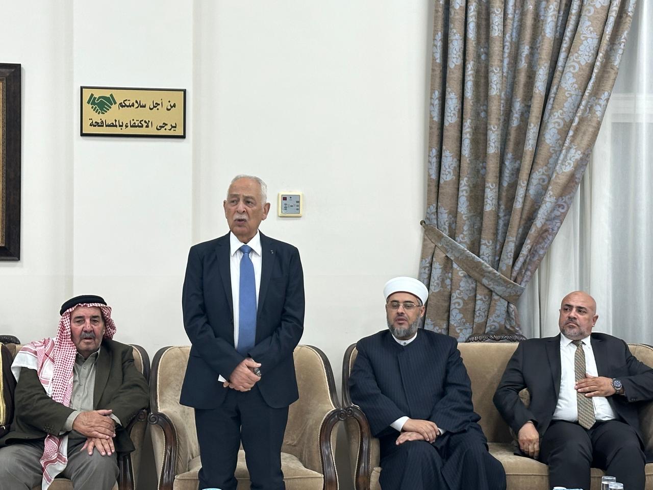 مندوبا عن الملك وولي العهد. العيسوي يعزي عشيرة أبو سليم