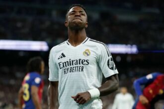 ريال مدريد يواجه أزمة تجديد عقد فينيسيوس جونيور قبل الكلاسيكو