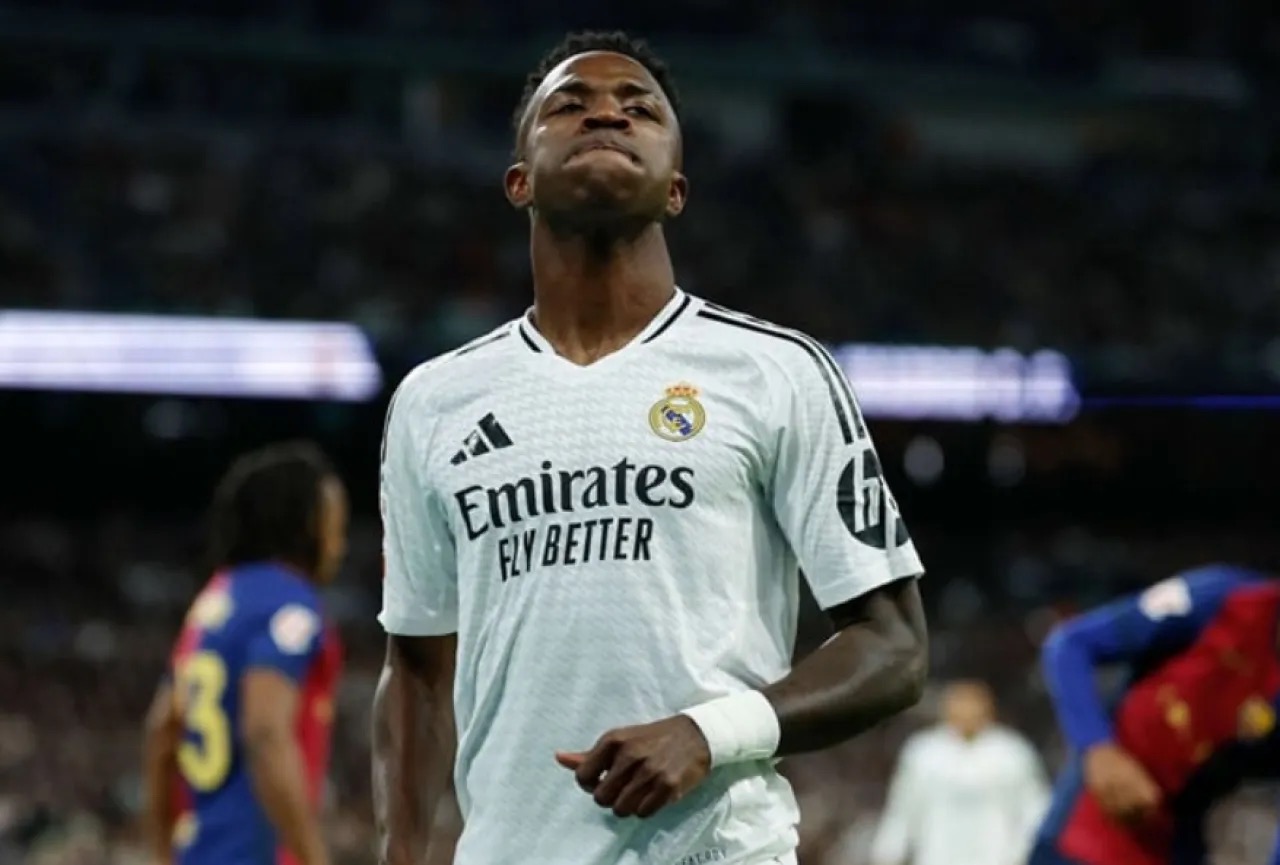 صورة حول : ريال مدريد يواجه أزمة تجديد عقد فينيسيوس جونيور قبل الكلاسيكو ريال مدريد يواجه أزمة تجديد عقد فينيسيوس جونيور قبل الكلاسيكو