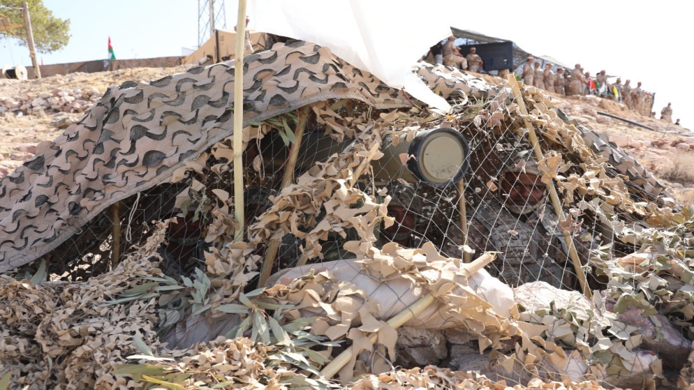 صورة حول : الكتيبة الهاشمية تنفذ تمرين "السهم القاتل" لرفع الجاهزية القتالية الكتيبة الهاشمية تنفذ تمرين "السهم القاتل" لرفع الجاهزية القتالية