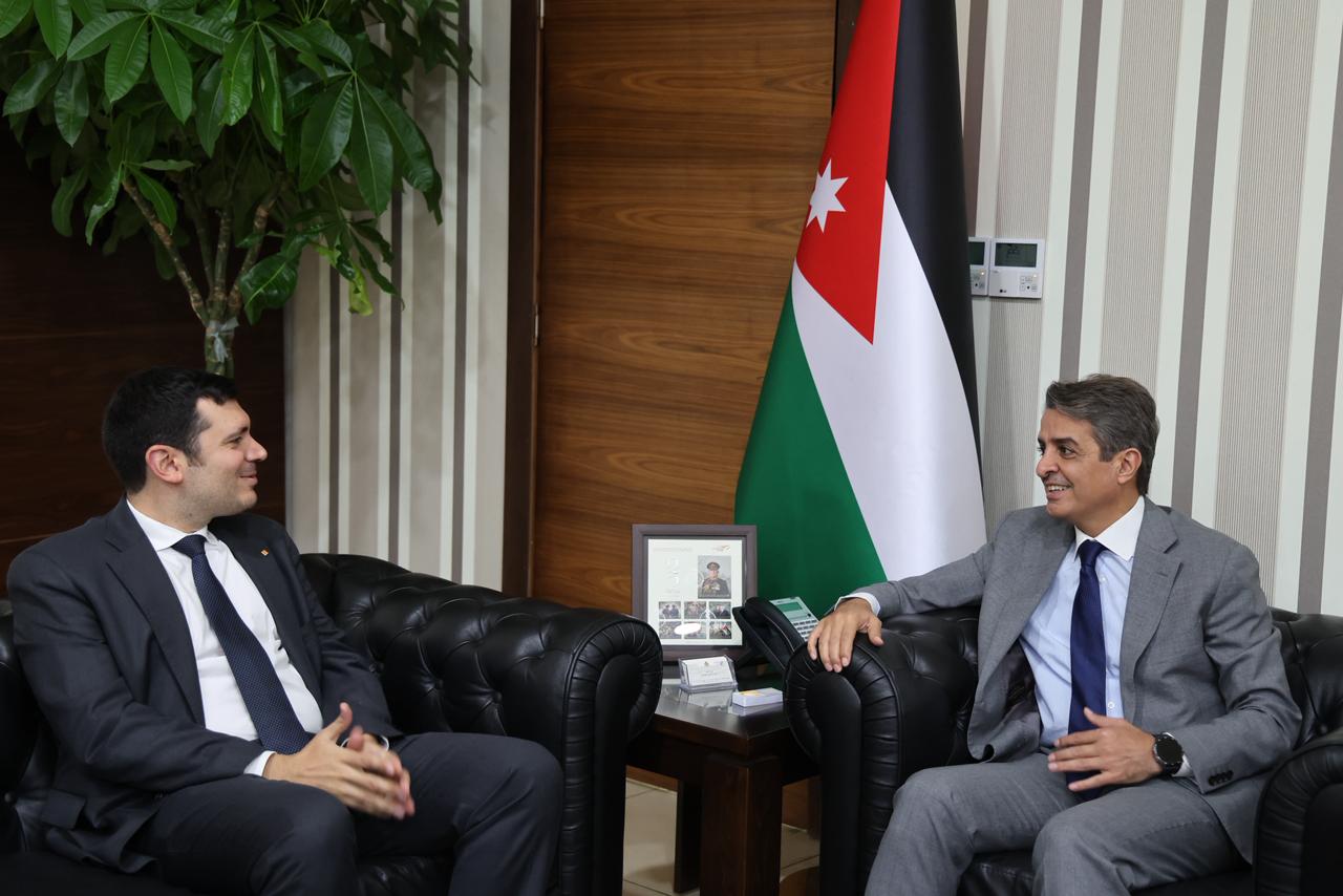 صورة حول : وزارة الشباب وأورنج الأردن تبحثان فرص تعزيز التعاون المشترك وزارة الشباب وأورنج الأردن تبحثان فرص تعزيز التعاون المشترك