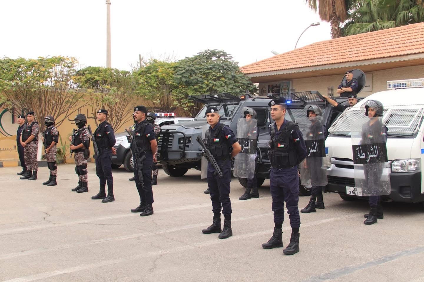 تخريج دورة أصدقاء الأمن العام لأبناء المتقاعدين العسكريين