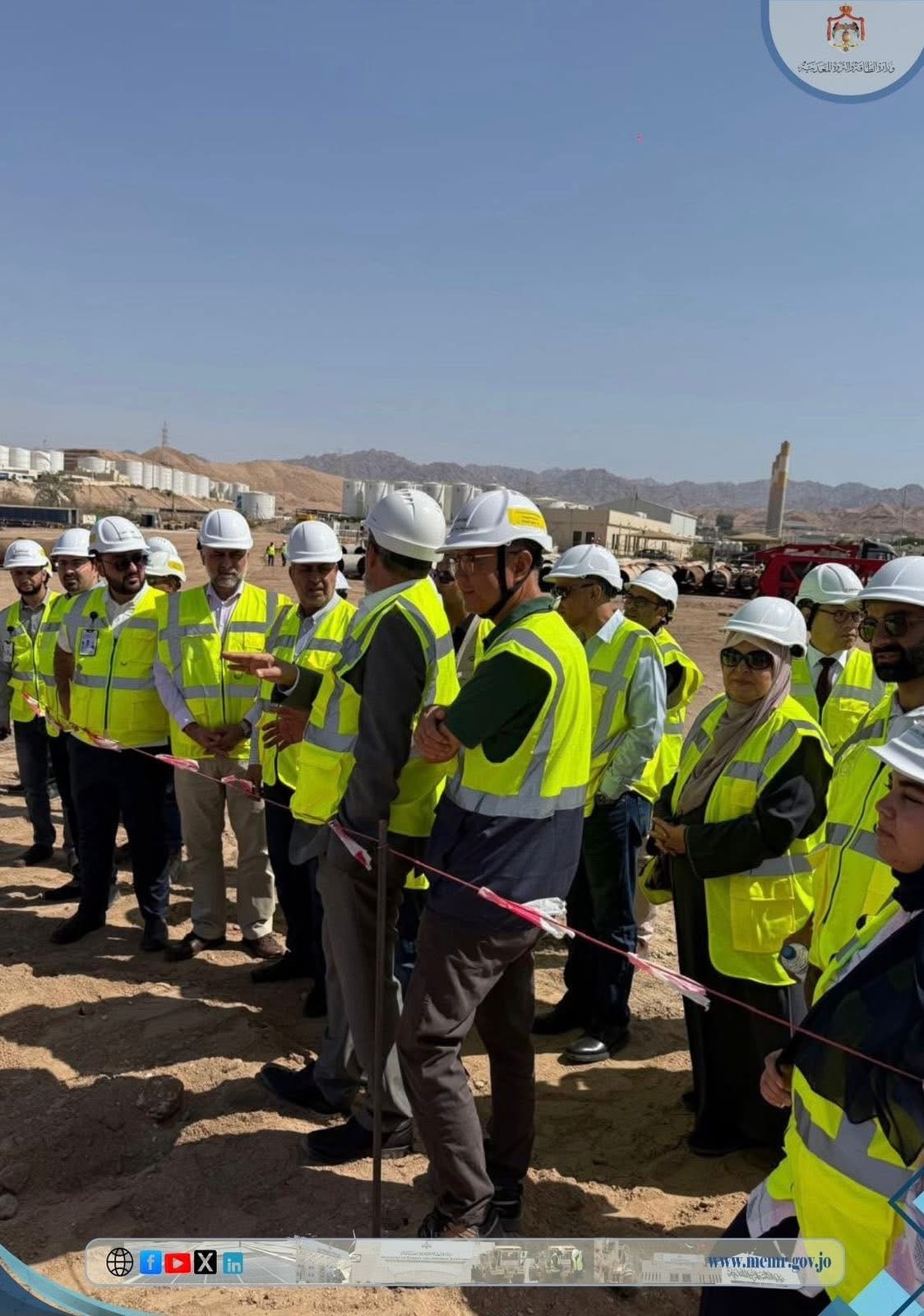 صورة حول : الخرابشة يتفقد مشروع تطوير ميناء الغاز الطبيعي المسال في العقبة الخرابشة يتفقد مشروع تطوير ميناء الغاز الطبيعي المسال في العقبة