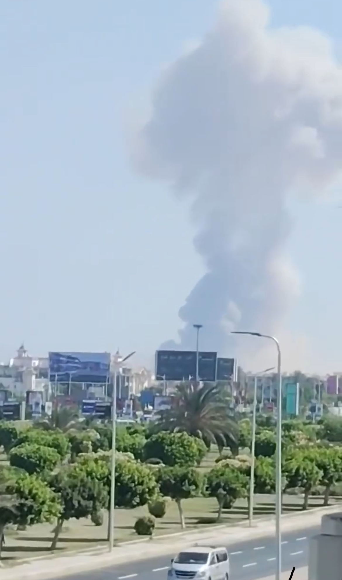 صورة حول : انفجار يهز مدن العبور والشروق والتجمع الأول بالقاهرة الجديدة انفجار يهز مدن العبور والشروق والتجمع الأول بالقاهرة الجديدة