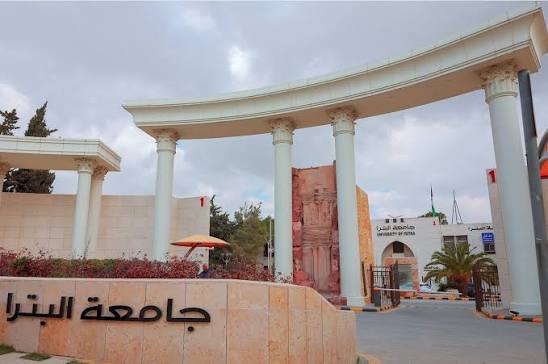 صورة حول : جامعة البترا تدخل تصنيف التايمز العالمي ضمن أفضل 801-1000 جامعة في العالم جامعة البترا تدخل تصنيف التايمز العالمي ضمن أفضل 801-1000 جامعة في العالم