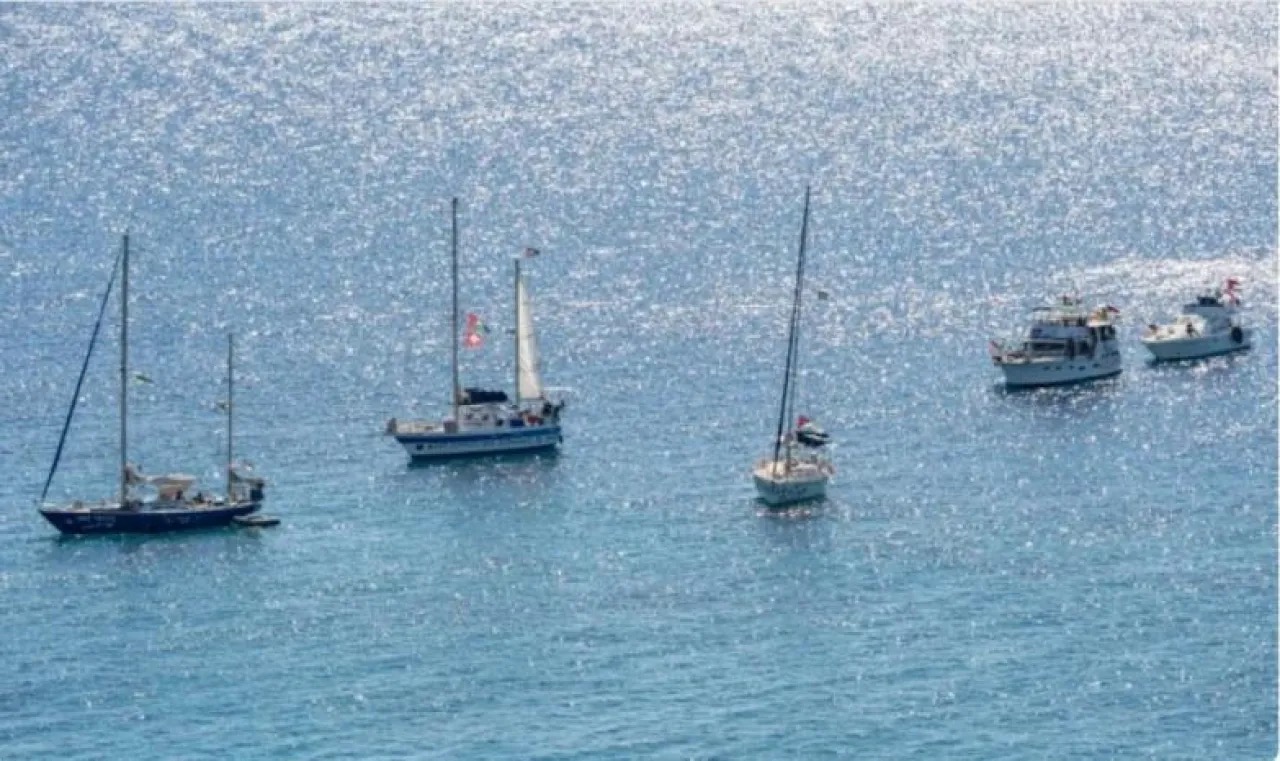 صورة حول : التحكم الإسرائيلي بأسطول الصمود مستمر التحكم الإسرائيلي بأسطول الصمود مستمر