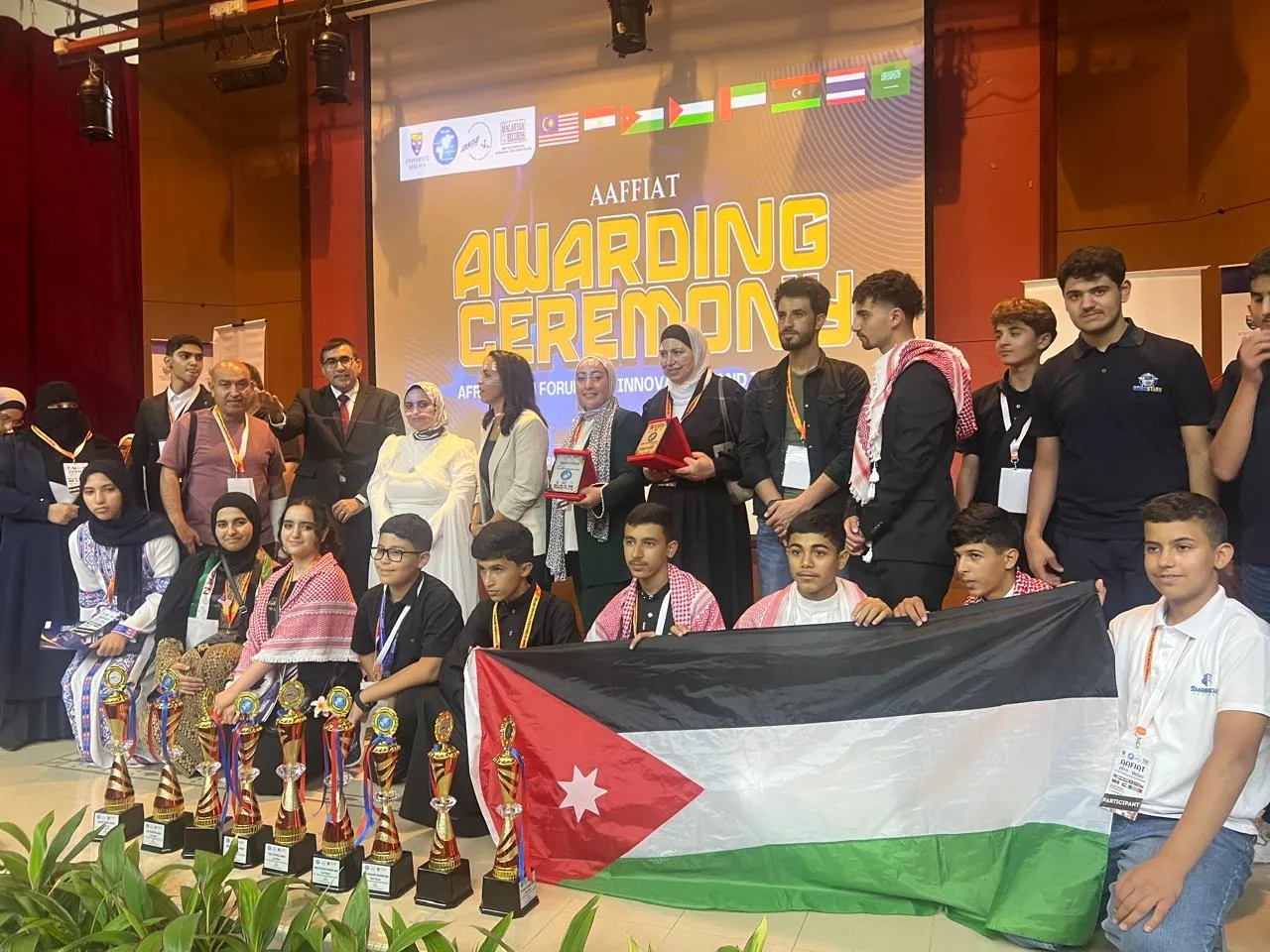 الأردن يحقق 9 كؤوس ويبرز على الساحة الدولية في المنتدى الإفروآسيوي للابتكار والتكنولوجيا 2025