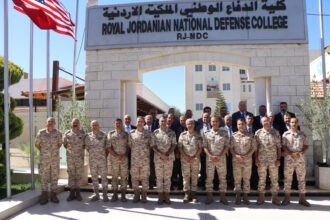 اختتام برنامج الدراسات الموازية لمحاضري العلوم العسكرية والمواطنة في الجامعات الأردنية