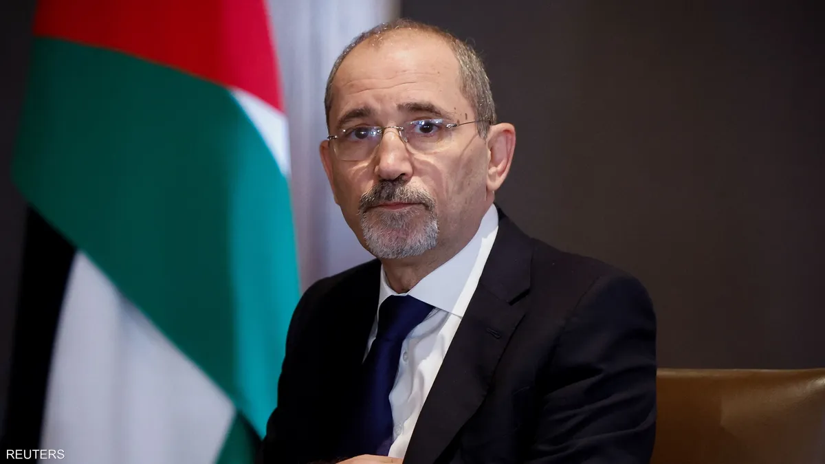 الصفدي يستقبل نظيريه الهولندي والسويسري لبحث ملفات التعاون والمستجدات الإقليمية