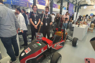 طلاب جامعة الحسين التقنية يصنعون أول سيارة فورمولا كهربائية أردنية وتنافسية عالمياً