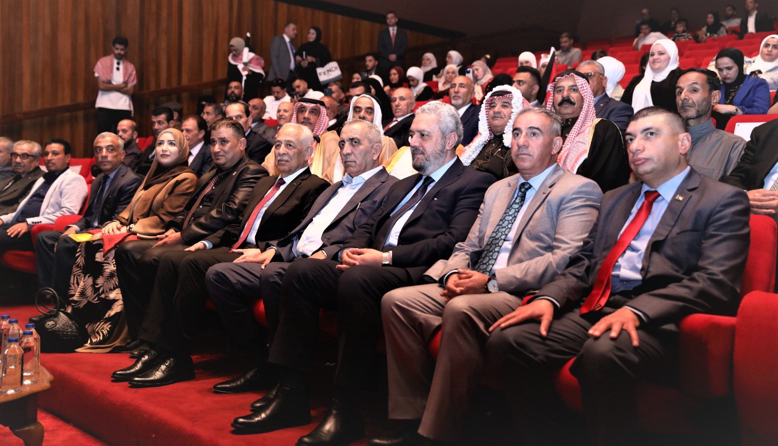 العيسوي يرعى حفل إشهار رواية "الشقرا والقمر" للروائية اليمنية منار علي