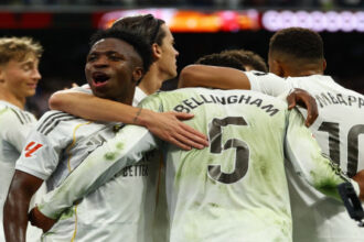 ريال مدريد يحسم الديربي الإسباني بفوز مثير على برشلونة