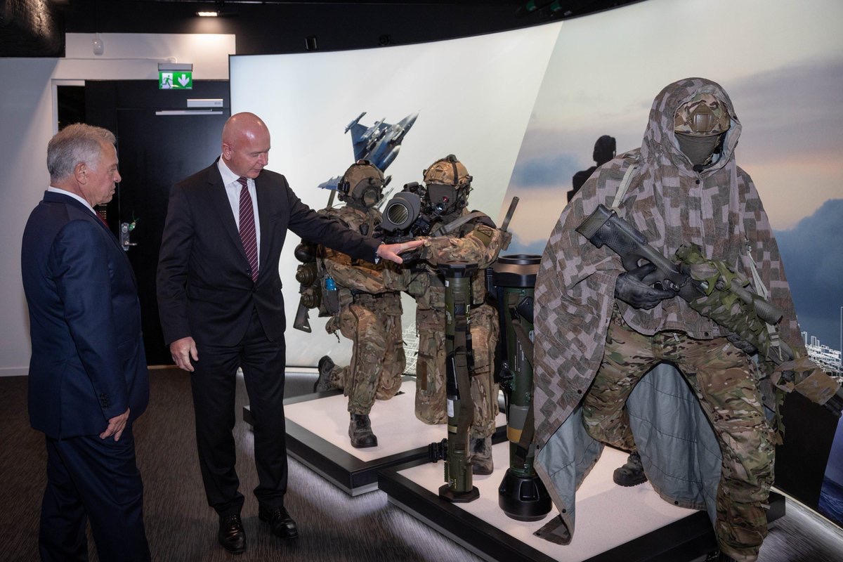 الملك عبد الله الثاني يزور شركة “ساب” للصناعات العسكرية في ستوكهولم"صور"