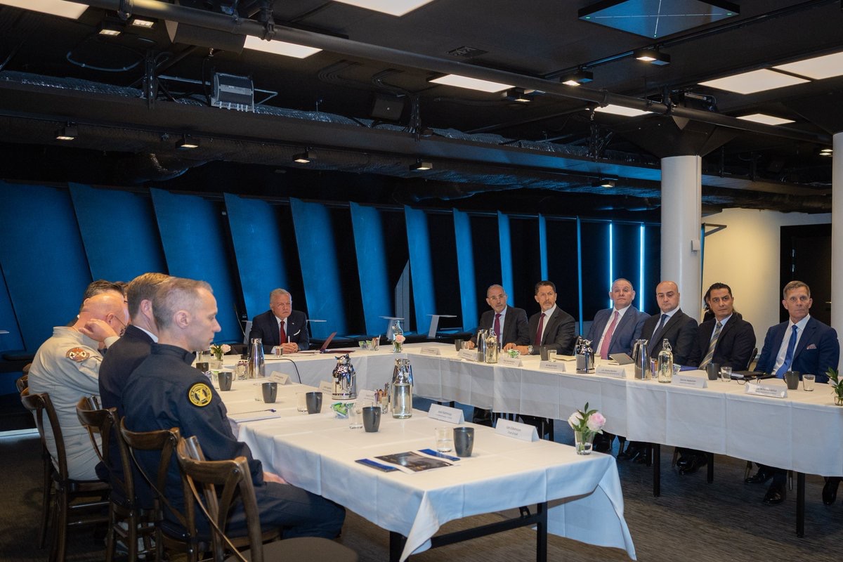 الملك عبد الله الثاني يزور شركة “ساب” للصناعات العسكرية في ستوكهولم"صور"