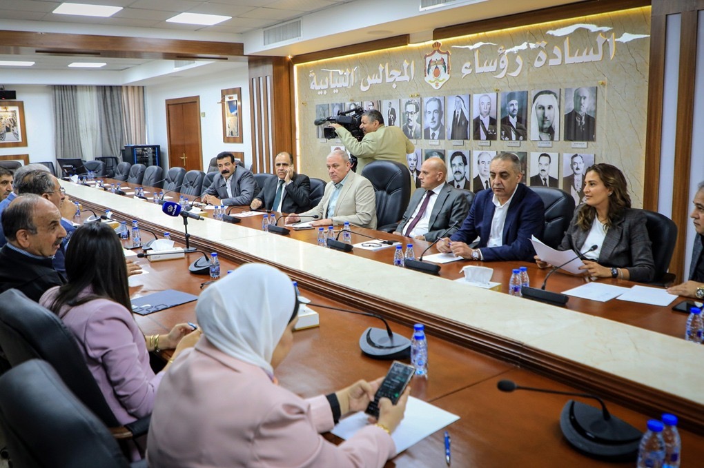 كتلتا “تقدم” و”إرادة” تعقدان اجتماعًا تشاوريًا