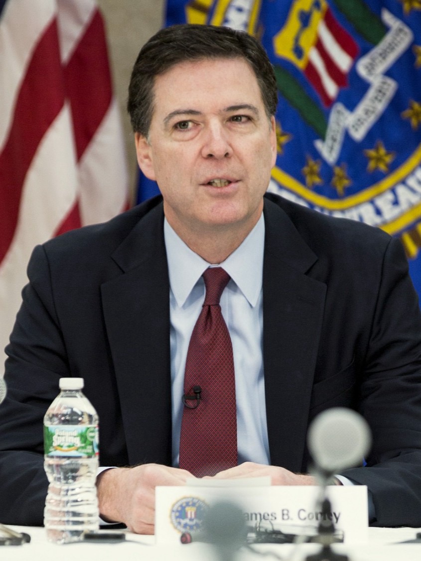 جيمس كومي يدفع ببراءته