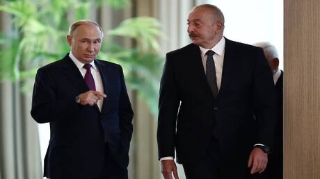 بوتين يلتقي علييف