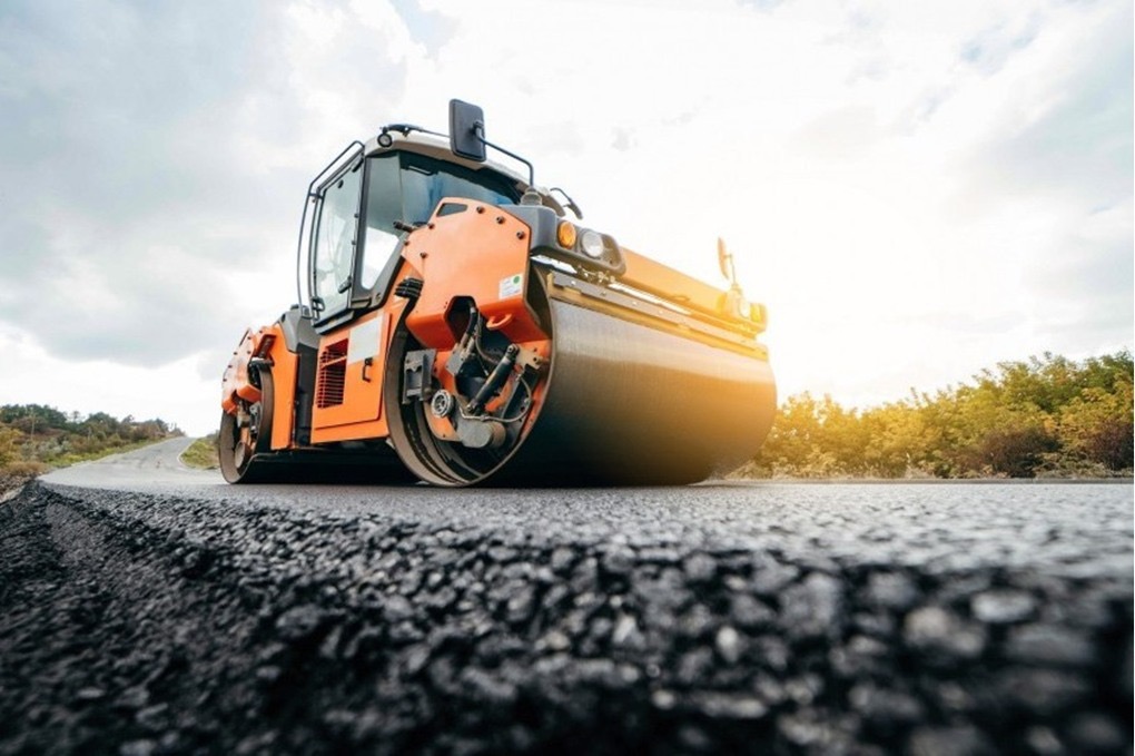 بلدية إربد الكبرى تواصل مشاريع تطوير الطرق والبنية التحتية