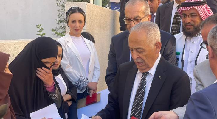 تسليم 10 شقق سكنية للأسر العفيفة في أبو علندا ضمن مبادرة مساكن الأسر العفيفة