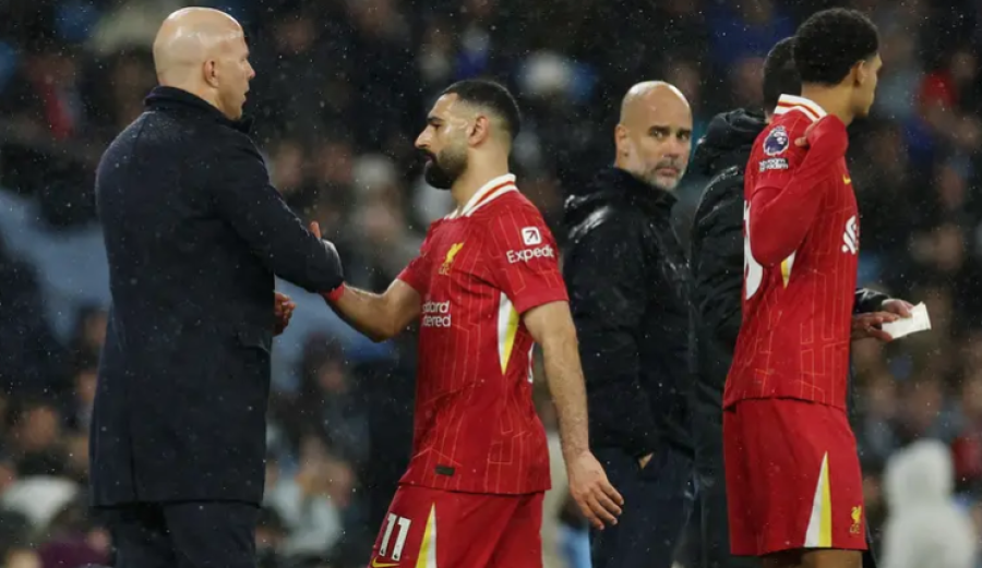 سلوت مدافعا عن صلاح: إهماله أبرز ميزاته