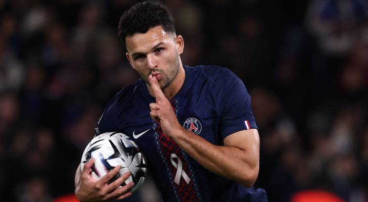 صورة حول : سان جيرمان يواصل النزيف بالدوري الفرنسي سان جيرمان يواصل النزيف بالدوري الفرنسي