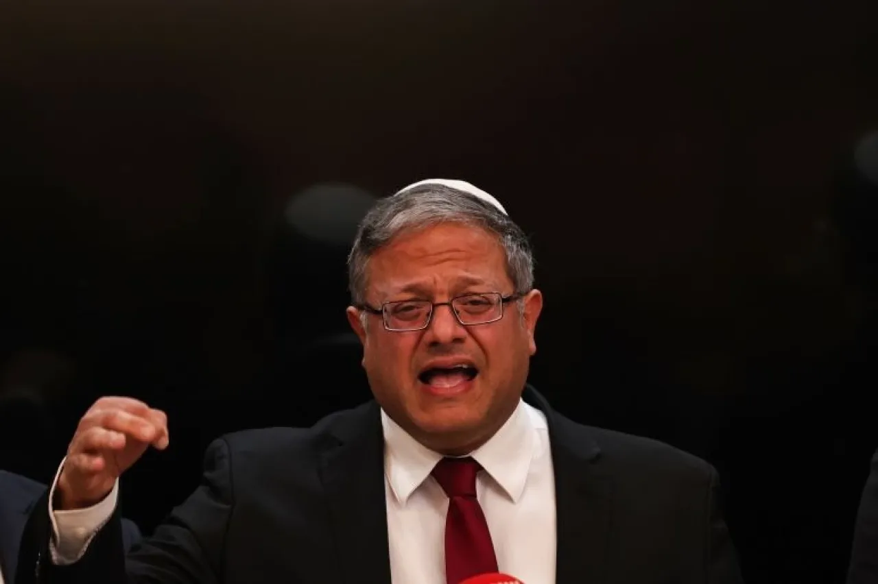 بن غفير يهدد نتنياهو بحل الحكومة