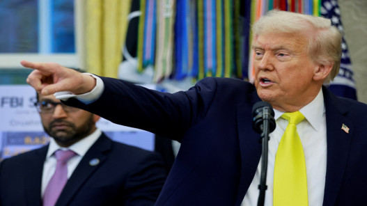 ترامب يهدد الهند: أوقفوا النفط الروسي