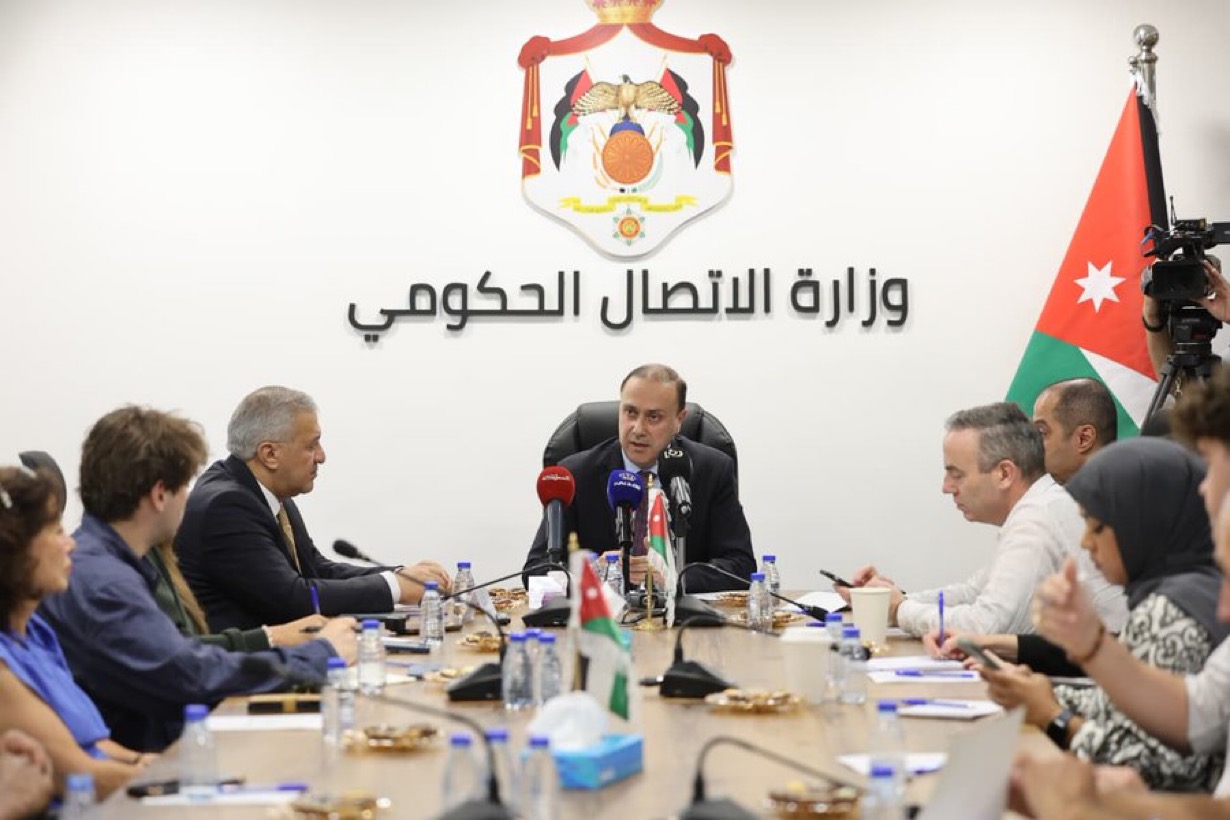 المومني: تأثير الأردن إقليميا يستمد من قوته السياسية