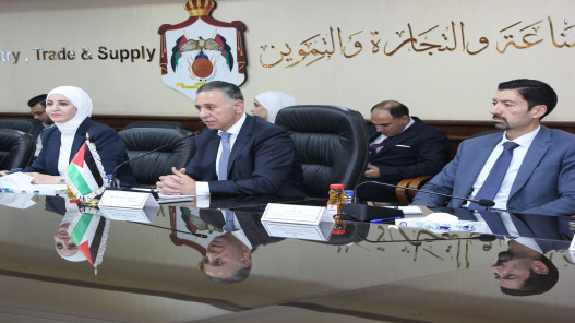 صورة حول : وزير الصناعة: حريصون على العمل مع تركيا لتسهيل دخول المنتجات الأردنية إليها وزير الصناعة: حريصون على العمل مع تركيا لتسهيل دخول المنتجات الأردنية إليها