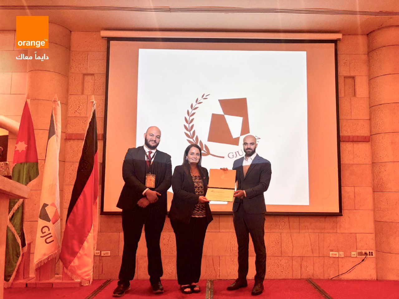 صورة حول : أورنج الأردن تجسد التزامها بتمكين الشباب عبر رعاية مؤتمر نموذج الأمم المتحدة (MUN) أورنج الأردن تجسد التزامها بتمكين الشباب عبر رعاية مؤتمر نموذج الأمم المتحدة (MUN)