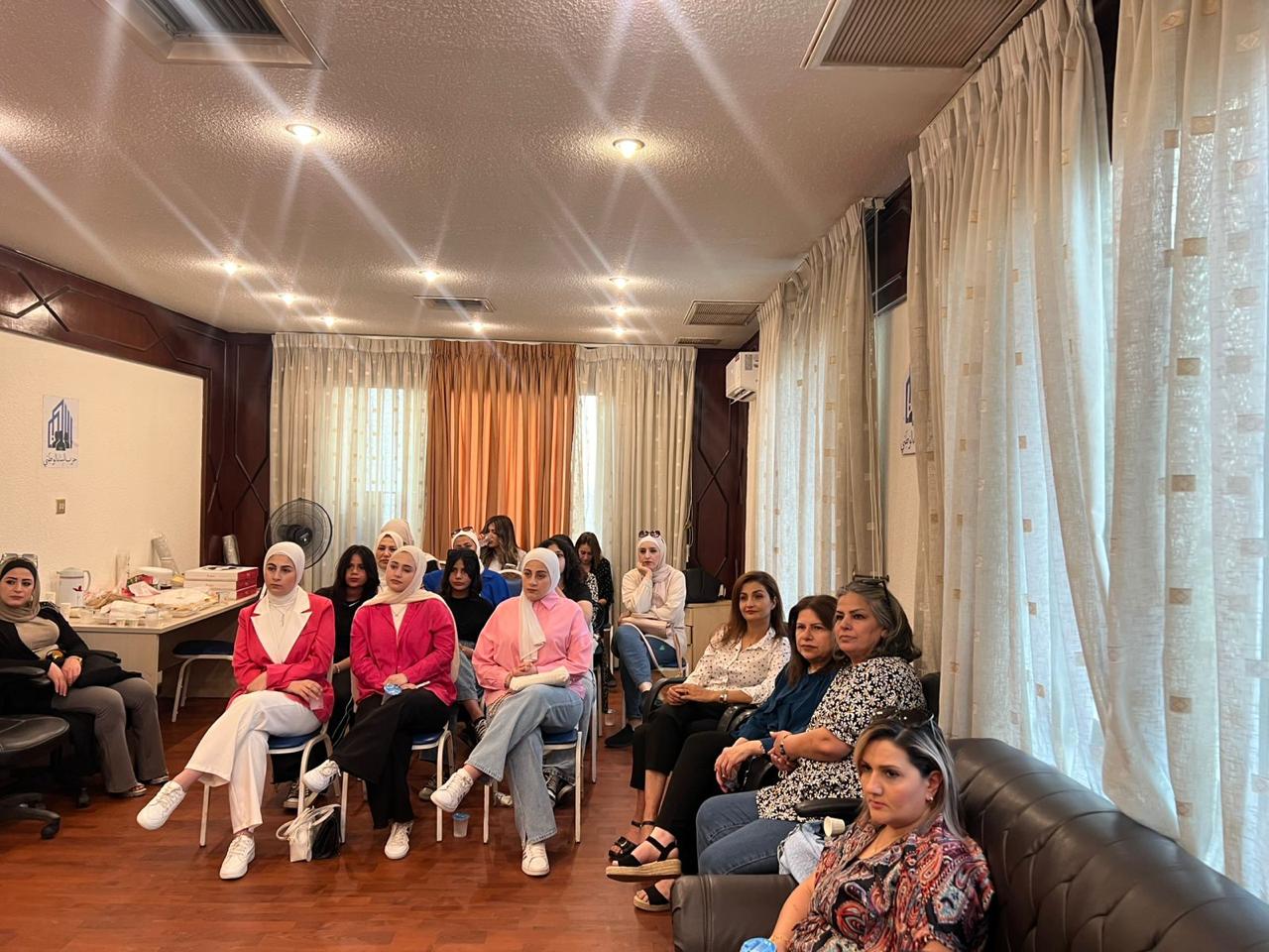 صورة حول : حزب البناء الوطني يقيم ندوة توعوية حول الفحص المبكر لسرطان الثدي حزب البناء الوطني يقيم ندوة توعوية حول الفحص المبكر لسرطان الثدي