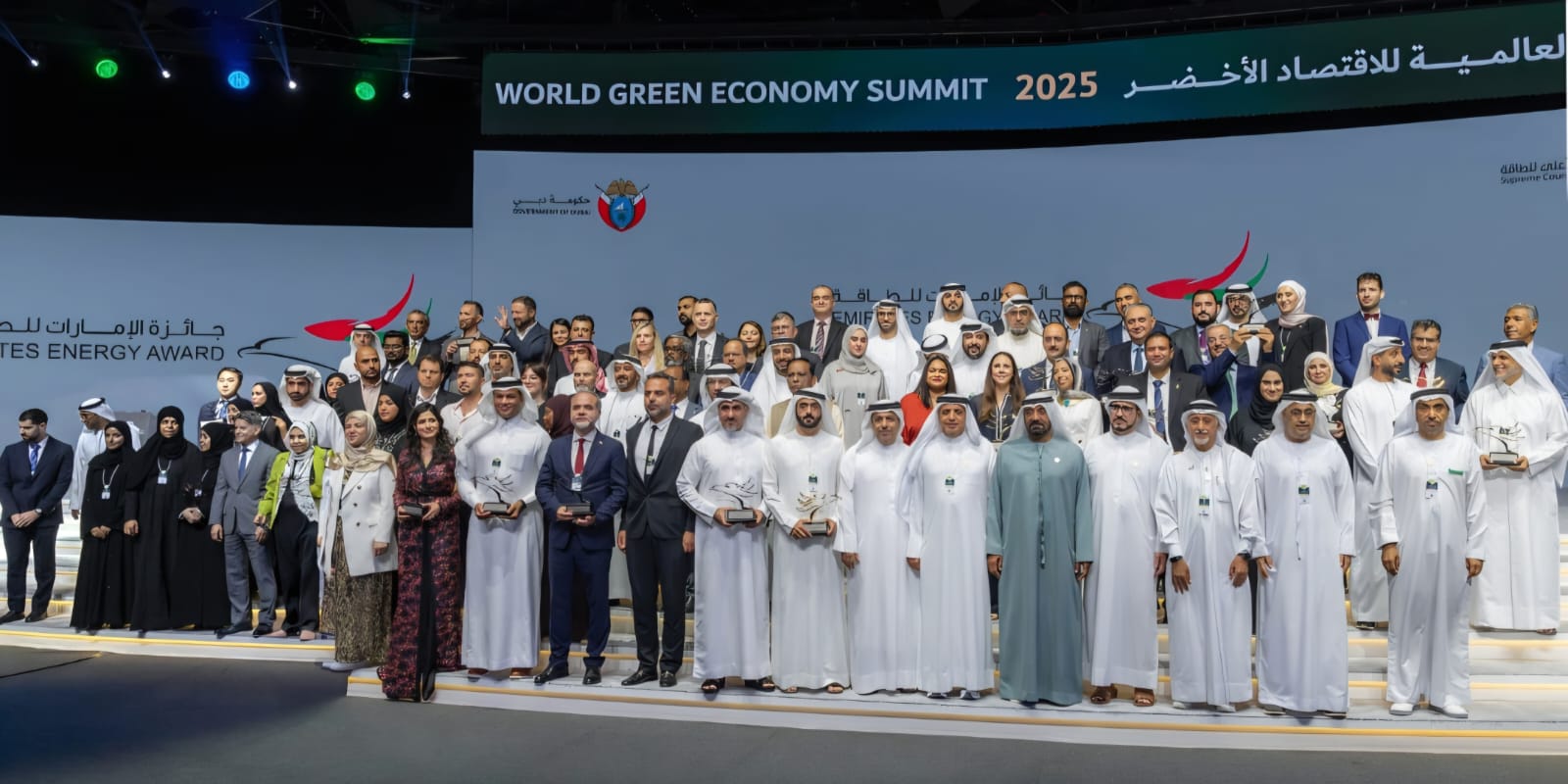 جامعة البترا تحصد المركز الأول والمستوى الذهبي في جائزة الامارات للطاقة للعام 2025