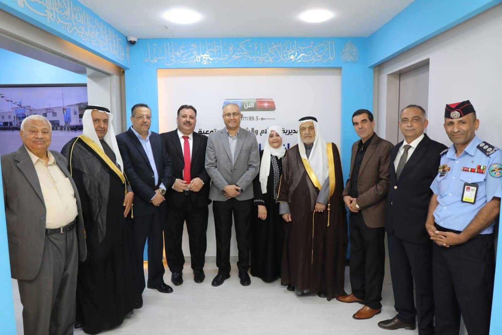 الشرطة المجتمعية تنفذ فعاليات توعوية في مديرية شؤون اللاجئين السوريين.