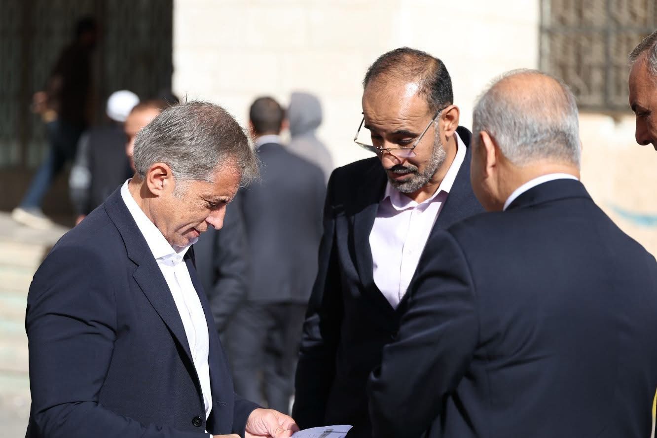 جعفر حسان يوجّه بتطوير مخطط تنموي شامل للأزرق وتعزيز الخدمات