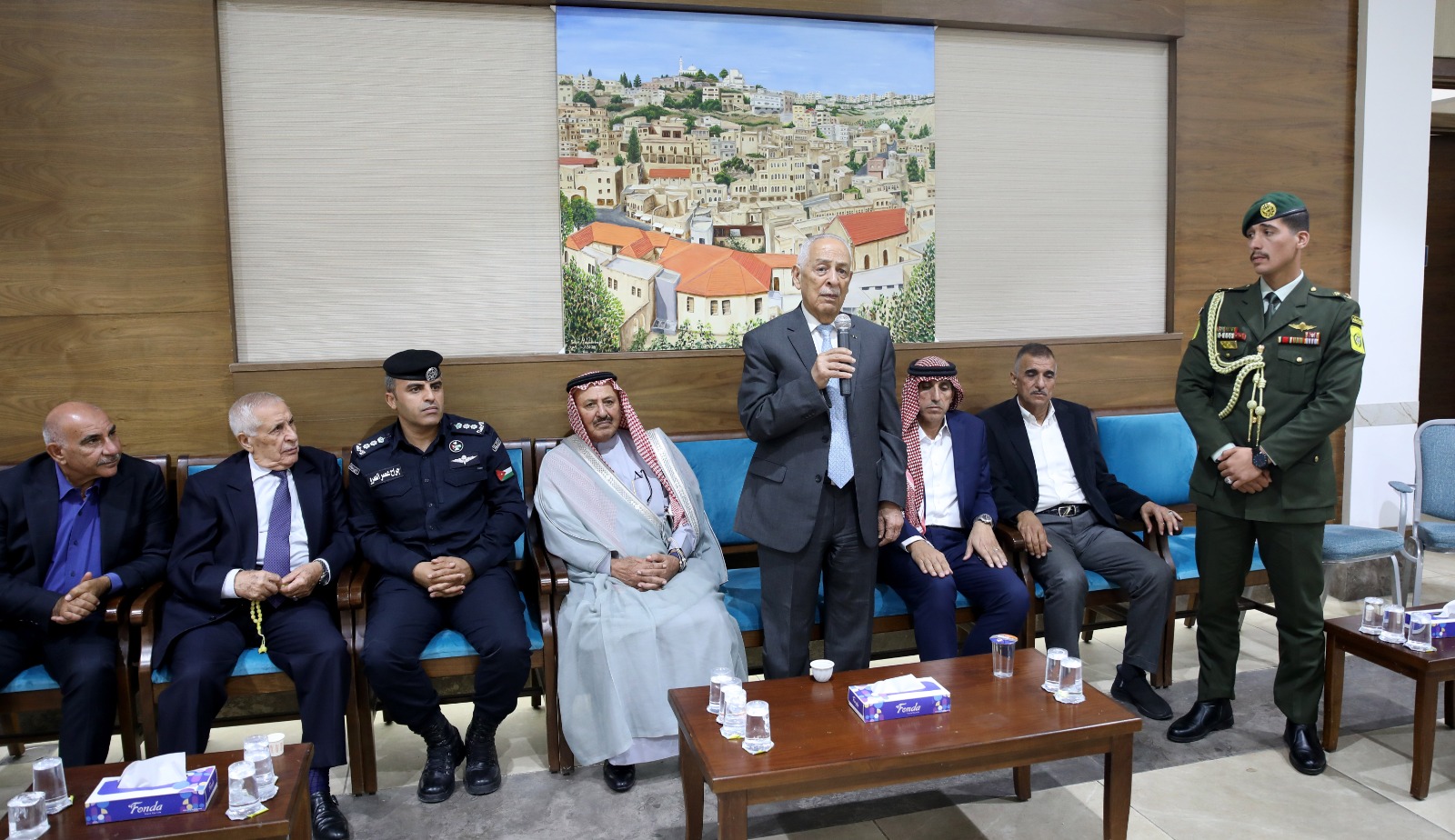 مندوبا عن الملك وولي العهد. العيسوي يعزي المشاقبة والهقيش والحباشنة