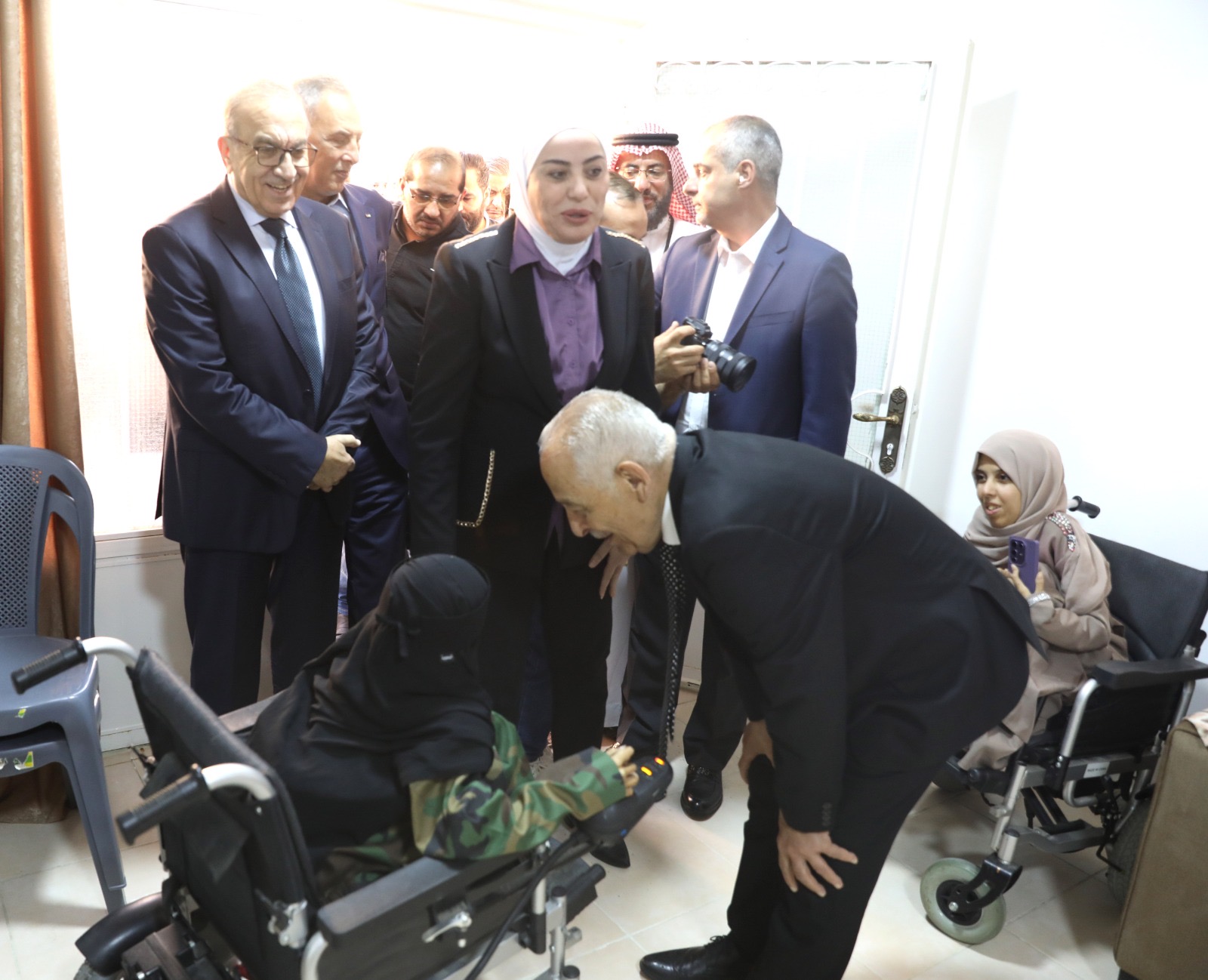 تسليم 10 شقق سكنية للأسر العفيفة في أبو علندا ضمن مبادرة مساكن الأسر العفيفة