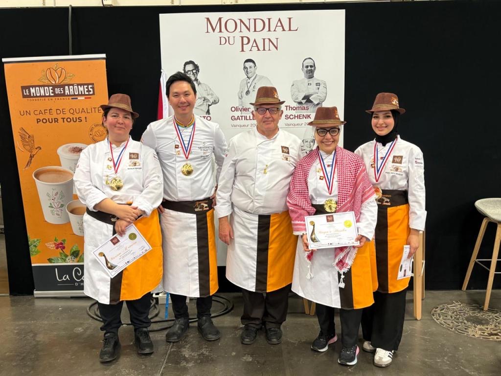 صورة حول : عمّان الأهلية تفوز بالمركز الأول في المونديال العالمي للخُبز بفرنسا عمّان الأهلية تفوز بالمركز الأول في المونديال العالمي للخُبز بفرنسا