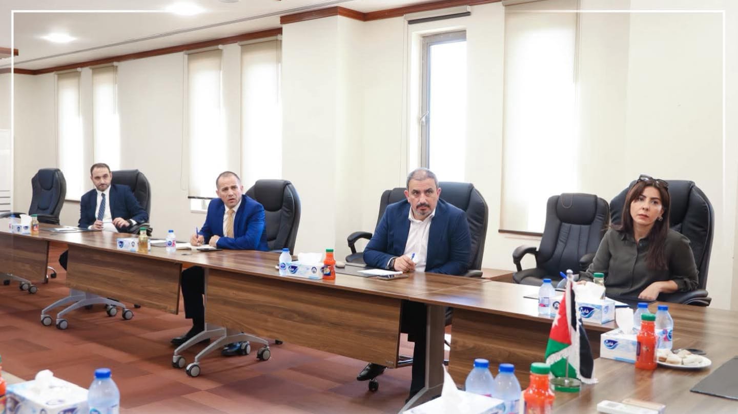 الشواربة يطلع على الخطة الاستراتيجية لسلطة العقبة الخاصة والمخطط الشمولي للمدينة