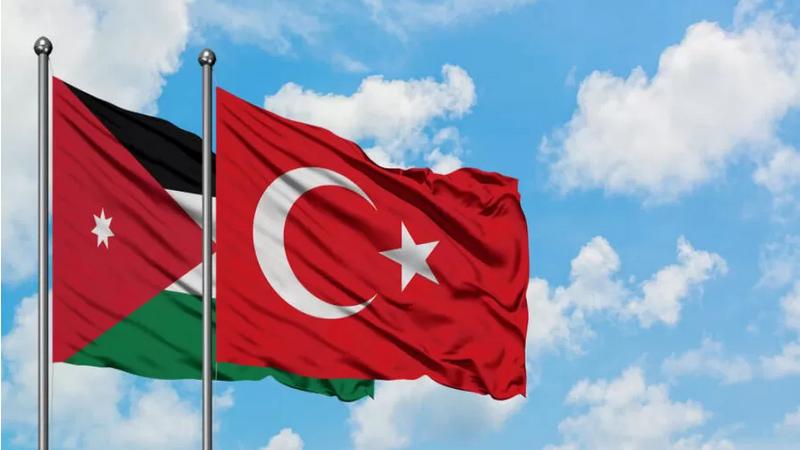 الأردن وتركيا يبحثان تعزيز التعاون التجاري والاستثماري في عمّان