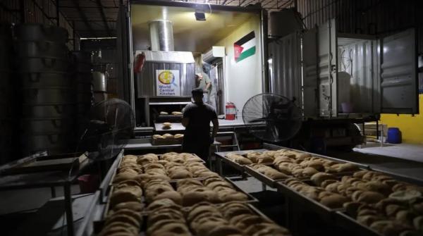 مخبز الحملة الأردنية يضاعف جهوده لتوفير الخبز للنازحين في غزة