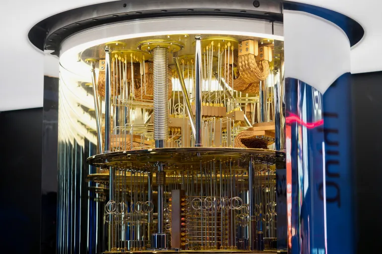 غلماء يبتكرون طريقة جديدة لصناعة الألماس بالنانو باستخدام الإلكترونات