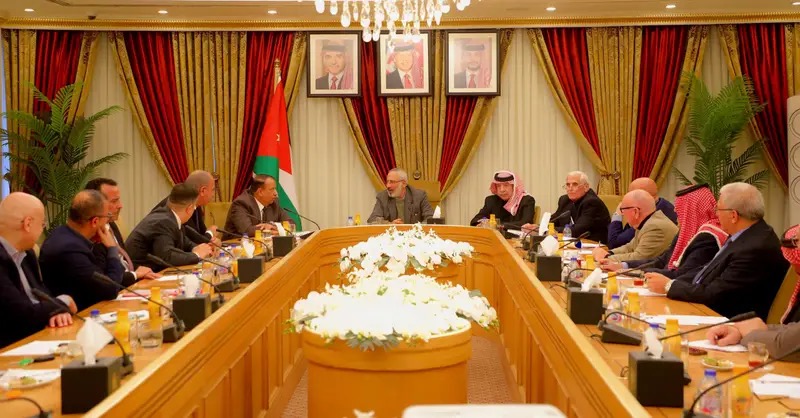 لجنة الأعيان تبحث دعم شركات التطبيقات الذكية وتعزيز النقل الذكي