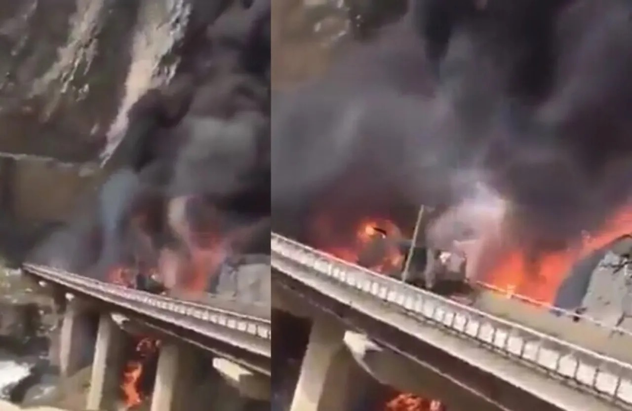 صورة حول : وفاة عشرات المعتمرين الهنود بحادث مرور في المدينة المنورة وفاة عشرات المعتمرين الهنود بحادث مرور في المدينة المنورة