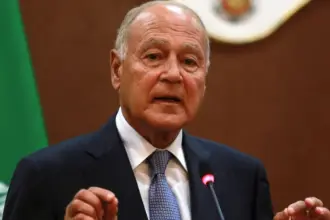 الأمين العام للجامعة العربية يدعو لتحويل القرار إلى واقع