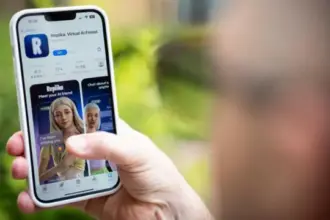 روبوتات ذكية تتعرض للتحرش والعنف الرقمي