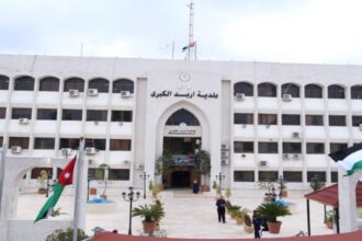 بلدية إربد الكبرى توسع شبكة تصريف مياه الأمطار