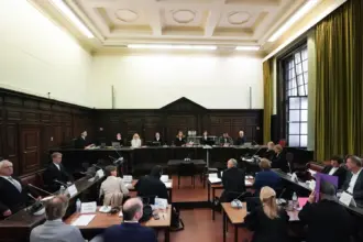 ألمانيا تبدأ محاكمة 5 رجال متهمين بارتكاب جرائم حرب في سوريا