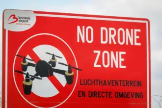 رصد طائرات مسيّرة فوق قاعدة نووية بلجيكية يثير قلق الأمن الأوروبي